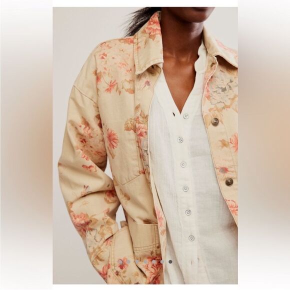 Free People NWOT Avery Printed Denim Jacket Size XS in Exploded Floral - Picture 4 of 7